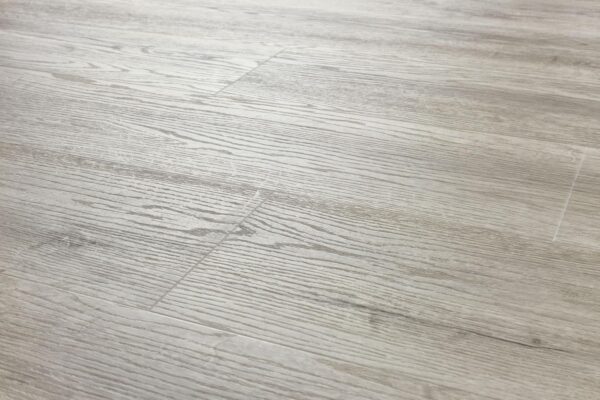 Δάπεδο SPC CWA177 Medicci Oak με ενσωματωμένο υπόστρωμα Arbiton 1220 x 229 x 5,3 mm 42 Class - Image 3